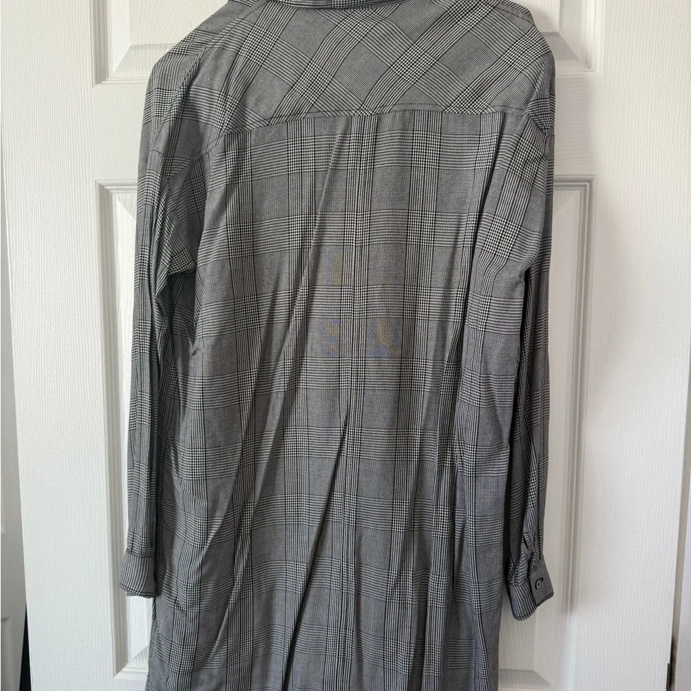 Babaton Plaid Button-Up Shirt - Picture 5 of 6